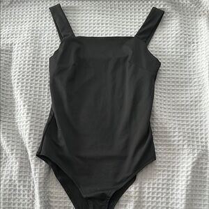 ReoRia Black Bodysuit with Square Neckline
